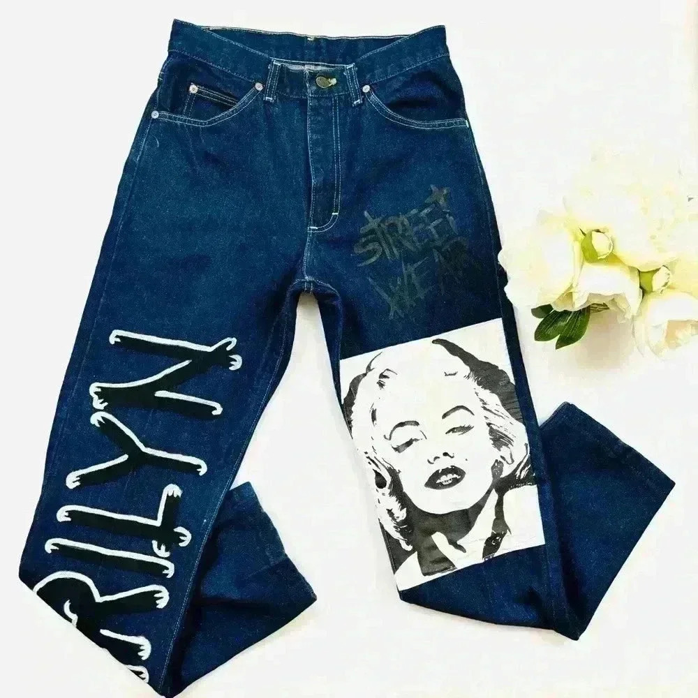 NWT Vintage Lee Highrise “Mom” Marilyn Monroe Handpainted Retro Jeans Size 30/34